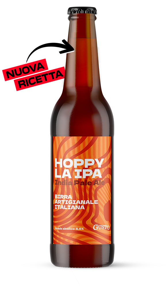 Bottiglia di birra artigianale italiana Hoppy La IPA della linea Gusto con nuova ricetta evidenziata. India Pale Ale con etichetta arancione dal gusto intenso e aromatico.